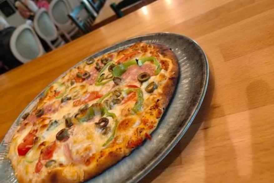 Pizza gerade gelandet!! Pizza gerade gelandet!!